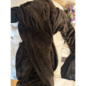 Catalonia Brown Soft Wearable Blanket with Pocket Mink Micro Plush All Sizes